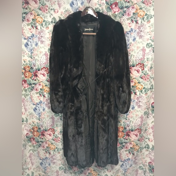 Stunning Vintage trench length Neiman-Marcus Custom Fur Coat! Beaver?!? - Picture 7 of 12